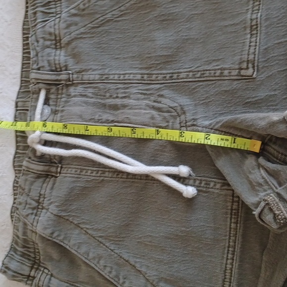 AE Shorts Size 6 - Picture 8 of 10